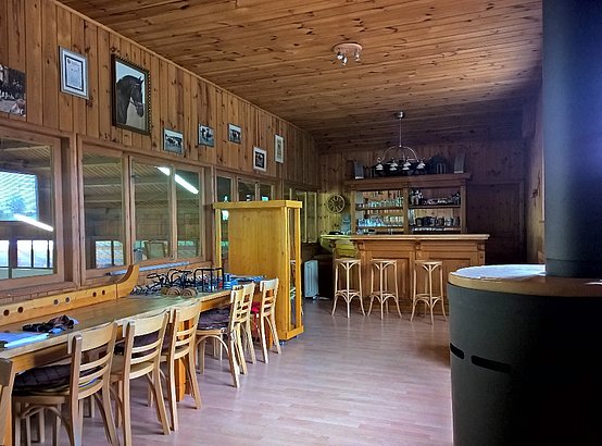 Naisa Reitsportanlage - Reiterstube