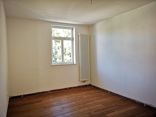 Schlafzimmer mit Blick auf Schillerplatz Schlafzimmer mit Blick auf Schillerplatz