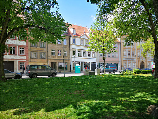 Häuserzeile am Schillerplatz
