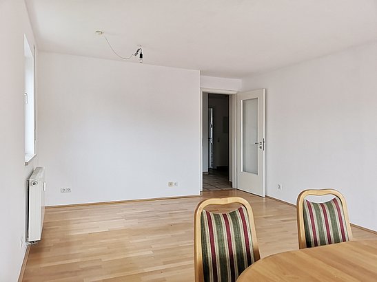 Wohnzimmer mit Essbereich Wohnzimmer mit Essbereich